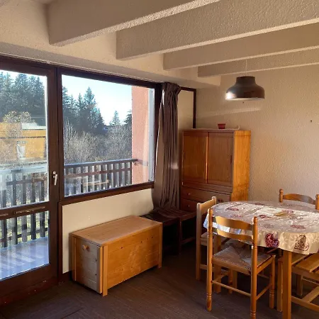 Апартаменты Studio Cabine Chamrousse Шамрусс